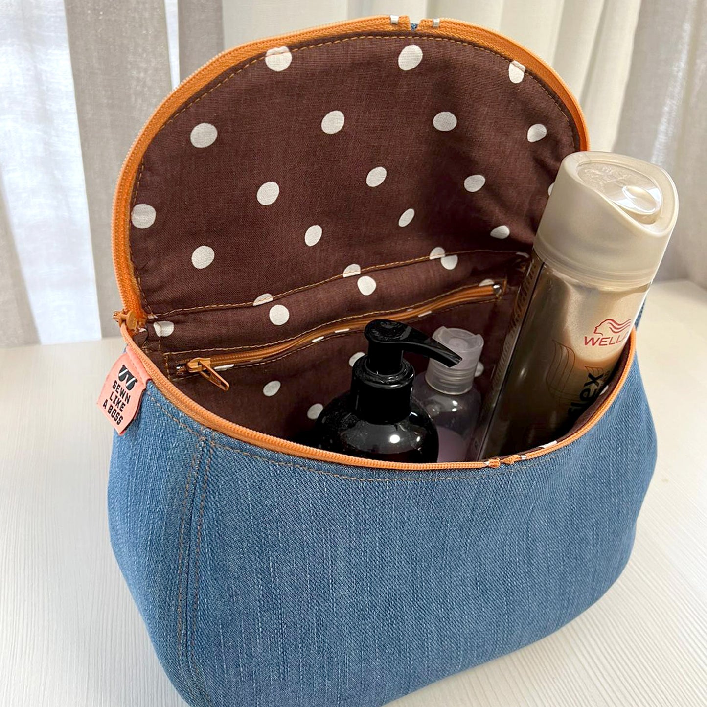 TILAIHME, Olkalaukku ja beauty bag