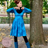 PILKE - kello- ja frillahelmamekko