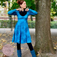 PILKE - kello- ja frillahelmamekko